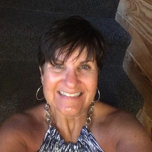 Meet your Posher, Deb